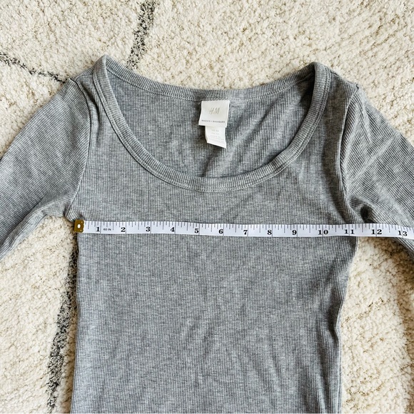 H&M Ribbed T-shirt - Picture 7 of 10